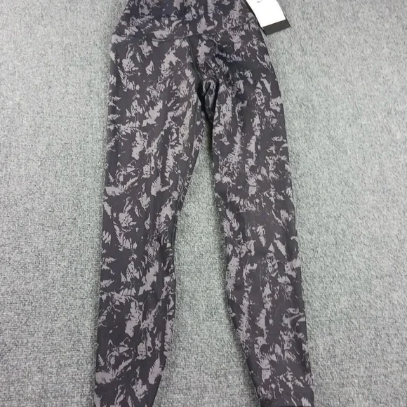 Nike Women's Nike Dri-Fit 7/8 Black/Grey Patterned Leggings - Picture 2 of 5